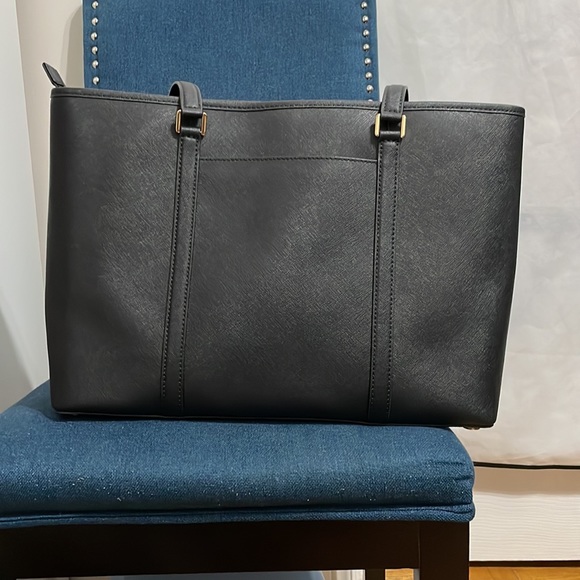 Michael Kors Sady Black Large Leather Tote - Picture 5 of 6